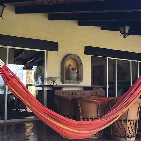 Casa Palomas Bed And Breakfast San Juan Cosala Exterior photo